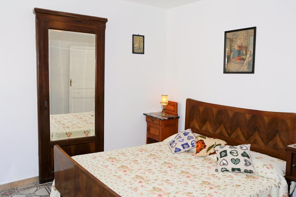Appartamento Carrerapiana Pigna Exterior photo