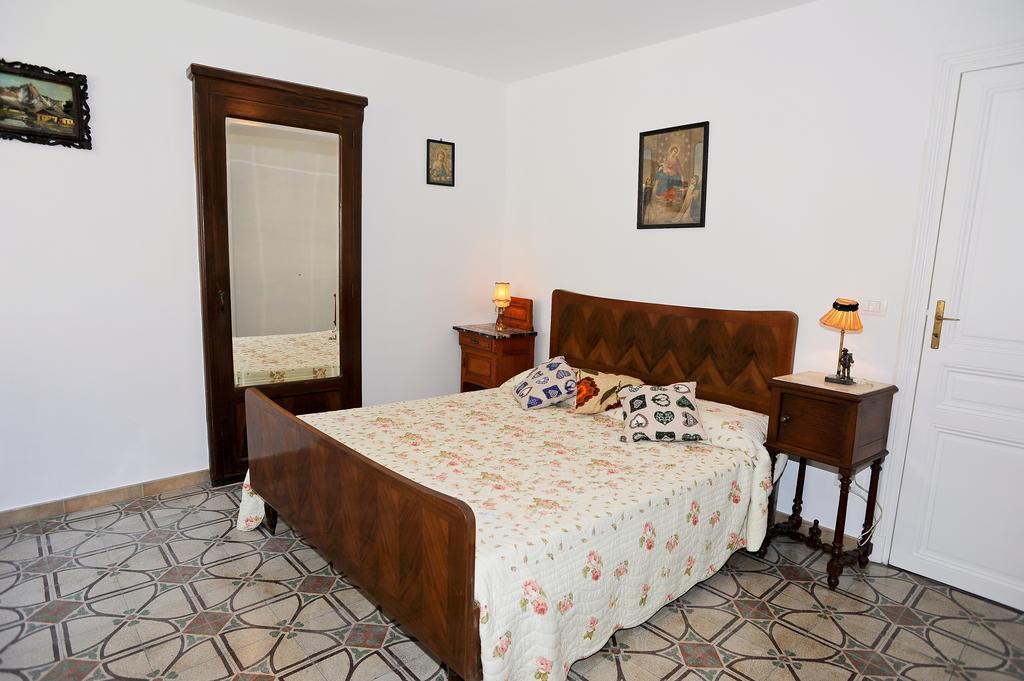 Appartamento Carrerapiana Pigna Exterior photo